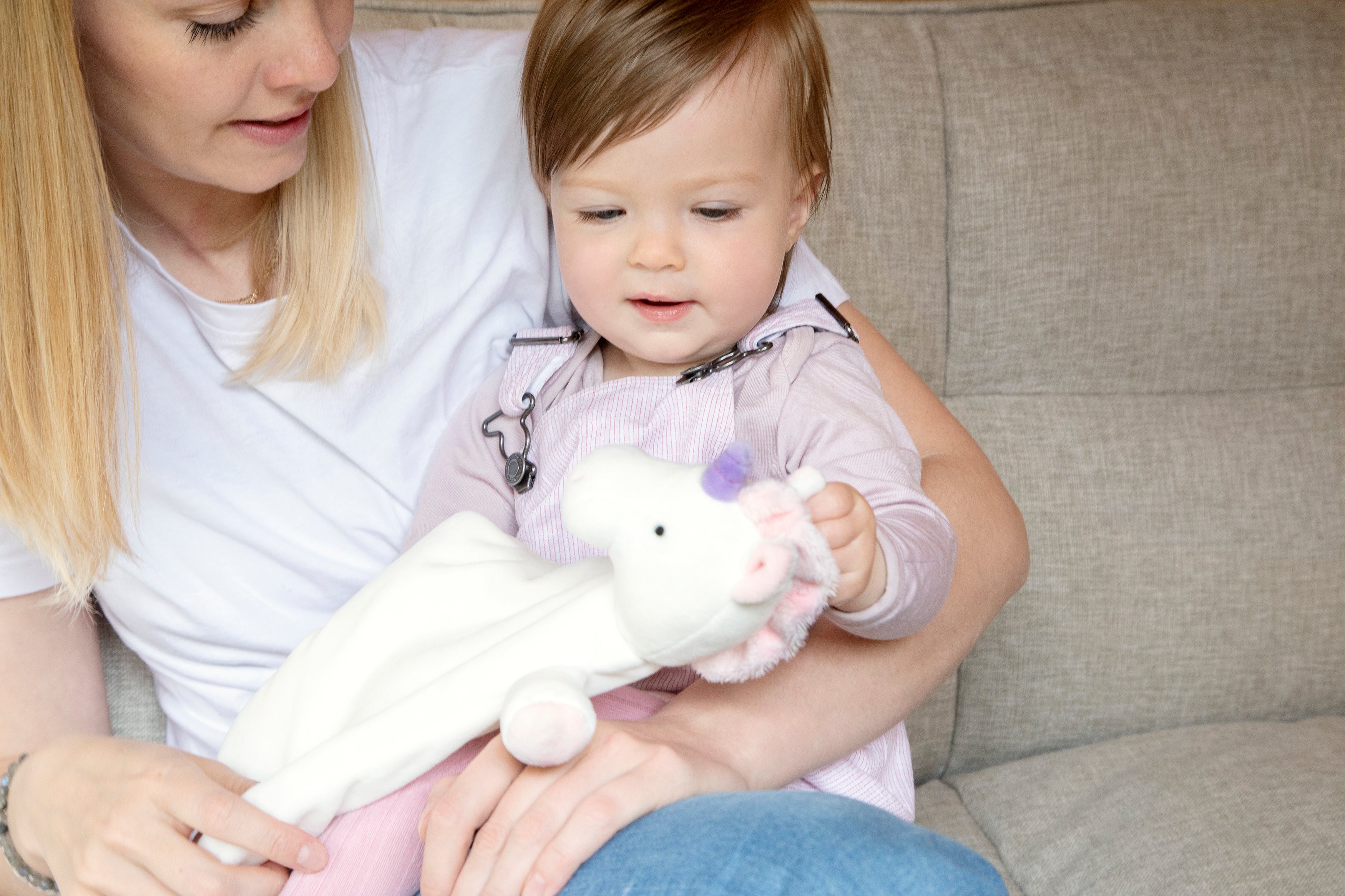 WubbaNub® - White Unicorn Lovey - Image 4